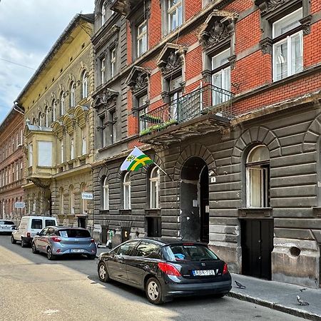Charming & Cozy Central 1Bedrm Suites Budapesta Exterior foto